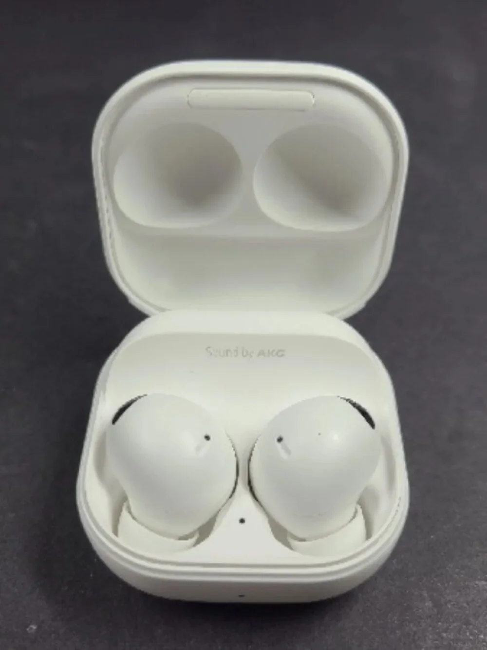 Samsung Galaxy Buds2 Pro SM-R510 White Wireless Earbuds w/ Charging Case & Box